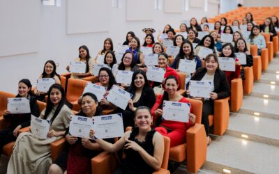 Celebramos el éxito de 60 emprendedoras graduadas del Proyecto PODER Loja